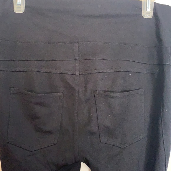 Size small Thyme Maternity trousers - Picture 3 of 4